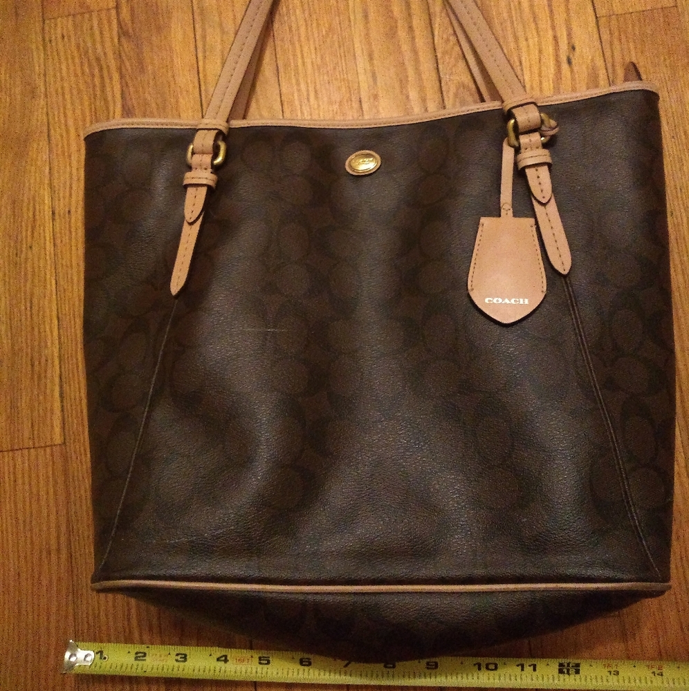 Coach shoulder purse
